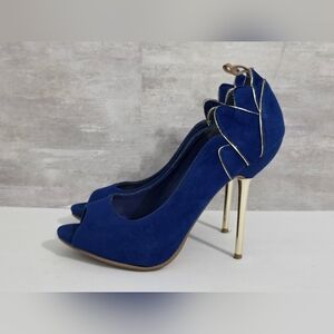 Chic Blue Peep-Toe Heels with Gold Accents